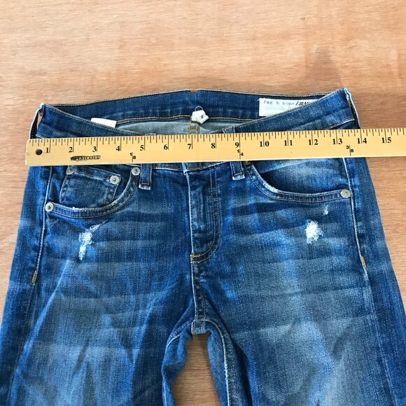 Rag & Bone Capri Skinny Jeans Women 26 Blue Low Rise Distressed Dark Wash - Picture 9 of 13